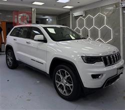 جیپ گراند شیرۆکی